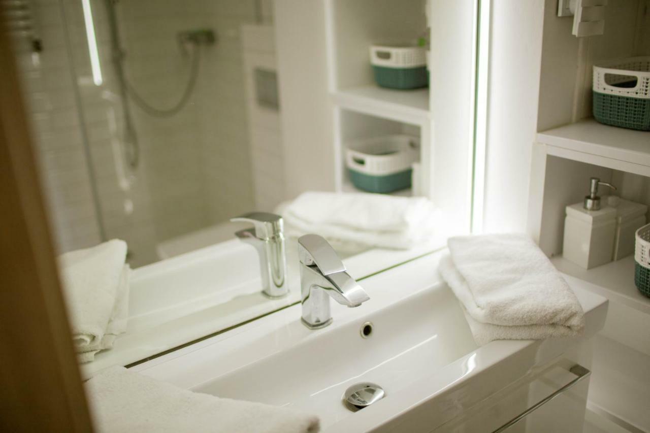 Flat White Apartament Pultuskアパートメント エクステリア 写真