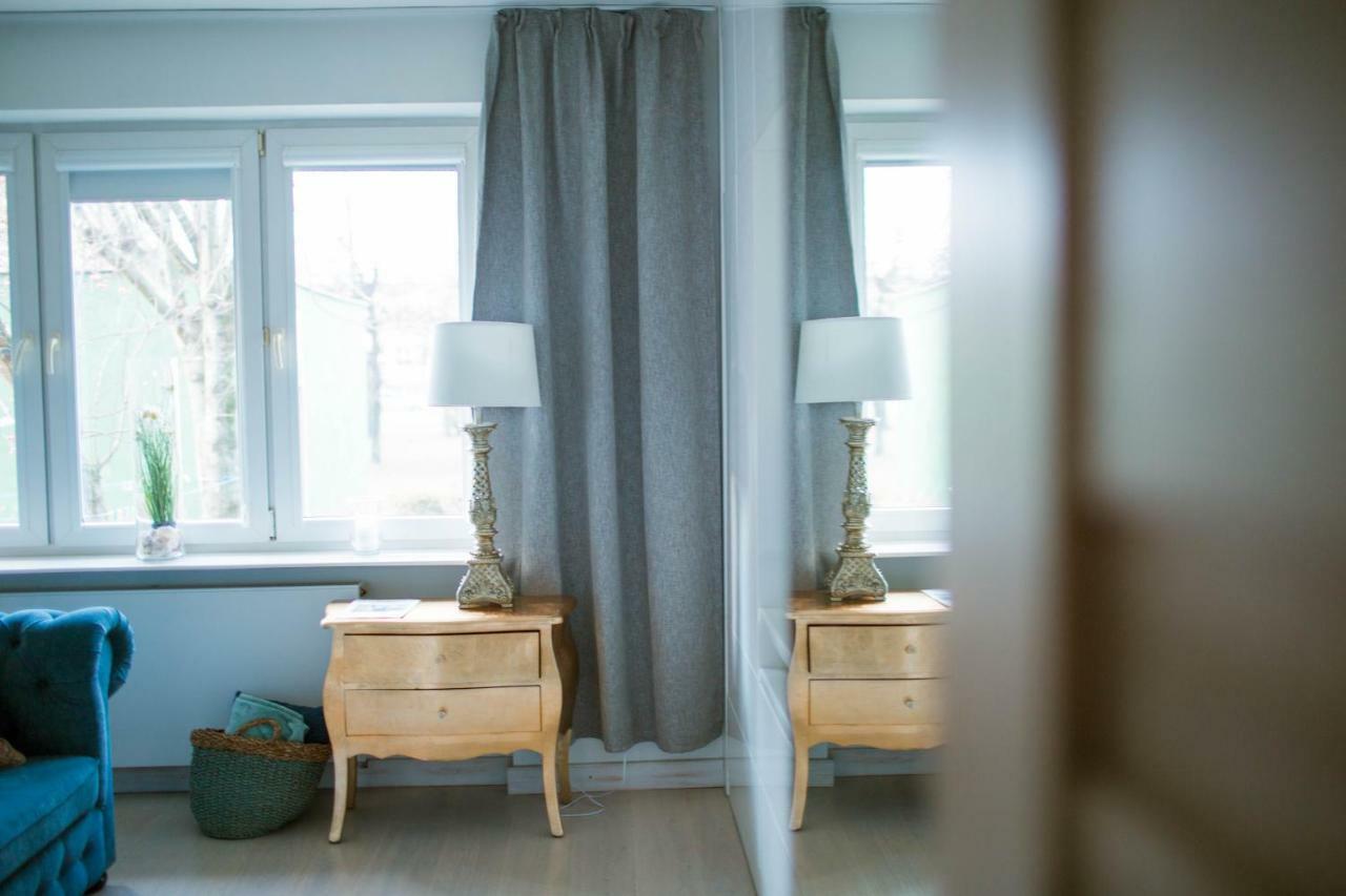 Flat White Apartament Pultuskアパートメント エクステリア 写真